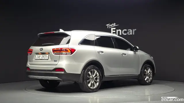 Main__Slider__Photo:Sorento Kia 2016.3-1
