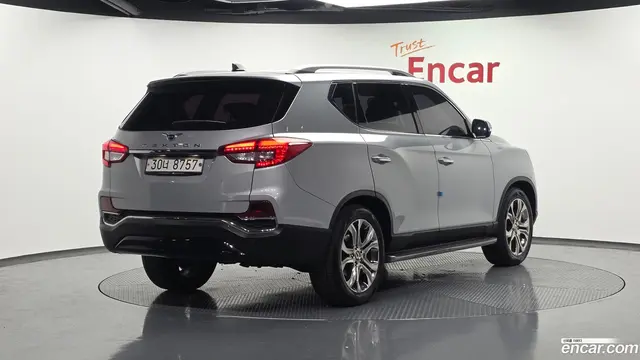 Main__Slider__Photo:Rexton KG Mobility 2018.6-1