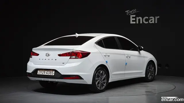 Main__Slider__Photo:AVANTE Hyundai 2019.8-1