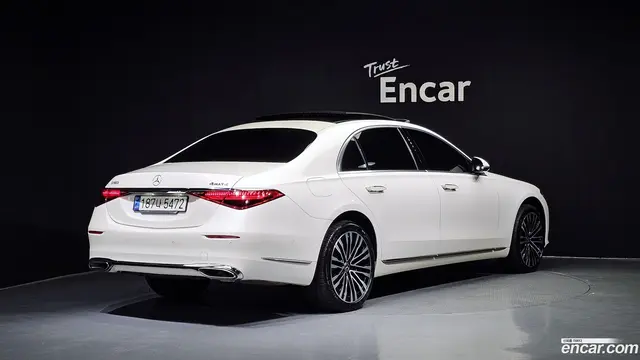 Main__Slider__Photo:S-Class Mercedes-Benz 2022.5-1