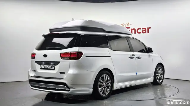 Main__Slider__Photo:Canival Kia 2017.2-1