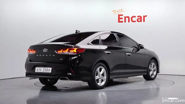 Main__Slider__Photo:Sonata Hyundai 2018.6-1