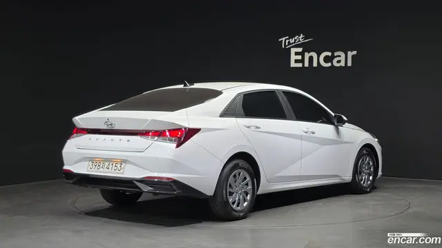 Main__Slider__Photo:AVANTE Hyundai 2021.6-1