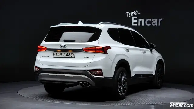 Main__Slider__Photo:Santafe Hyundai 2019.4-1