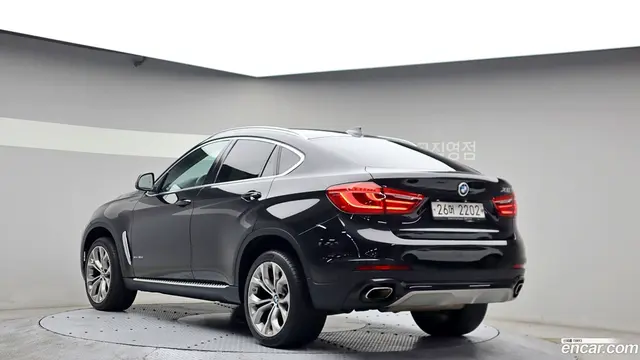 Main__Slider__Photo:X6 BMW 2018.6-1