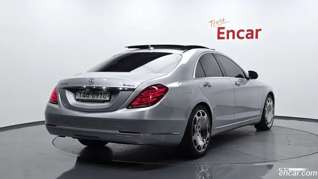 Main__Slider__Photo:S-Class Mercedes-Benz 2015.10-1