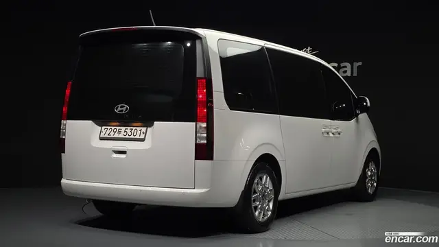 Main__Slider__Photo:Staria Hyundai 2024.2-1
