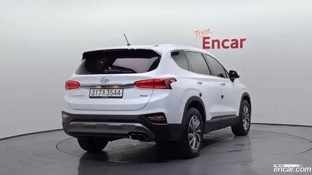 Main__Slider__Photo:Santafe Hyundai 2019.0-1