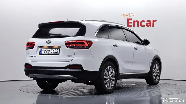 Main__Slider__Photo:Sorento Kia 2016.1-1
