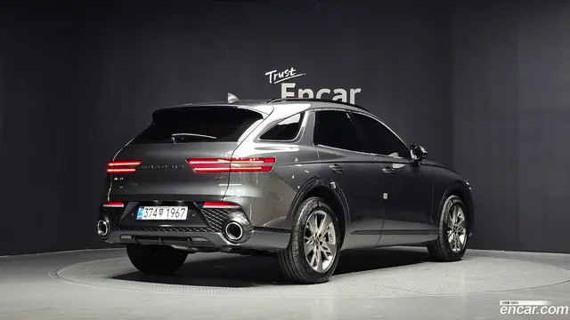 Main__Slider__Photo:GV70 Genesis 2022.3-1