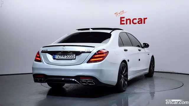 Main__Slider__Photo:S-Class Mercedes-Benz 2015.10-1