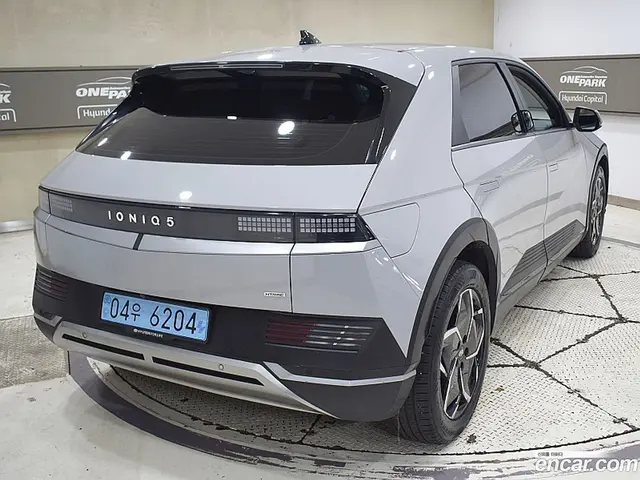 Main__Slider__Photo:Ioniq5 Hyundai 2024.10-1