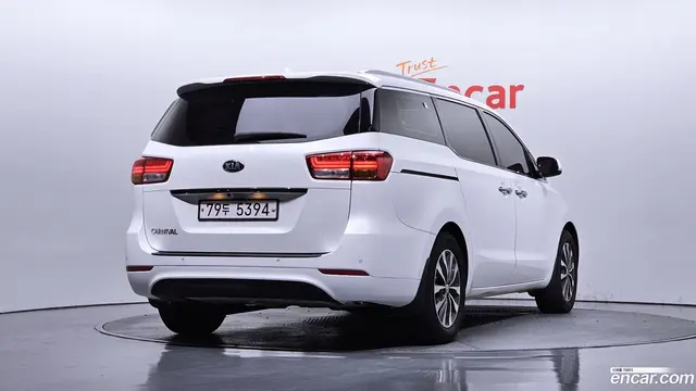 Main__Slider__Photo:Canival Kia 2017.6-1