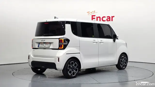 Main__Slider__Photo:RAY Kia 2024.2-1