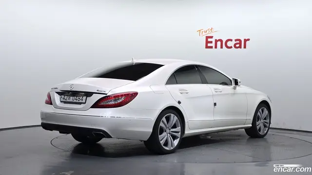 Main__Slider__Photo:CLS-Class Mercedes-Benz 2016.6-1