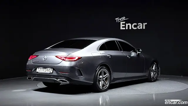 Main__Slider__Photo:CLS-Class Mercedes-Benz 2020.4-1