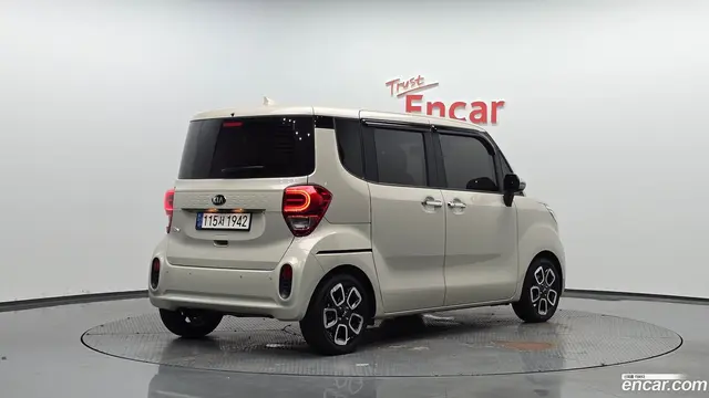 Main__Slider__Photo:RAY Kia 2021.5-1