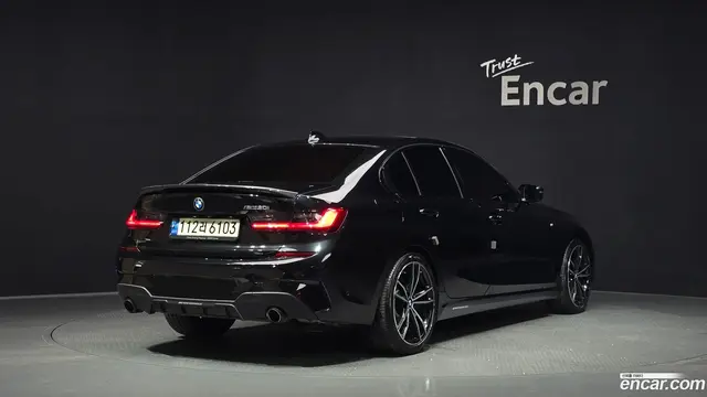 Main__Slider__Photo:3-Series BMW 2019.8-1