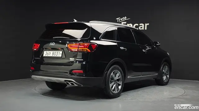 Main__Slider__Photo:Sorento Kia 2017.11-1