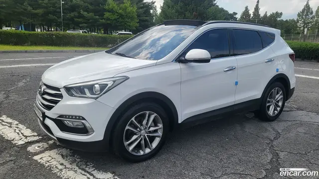 Main__Slider__Photo:Santafe Hyundai 2015.10-1