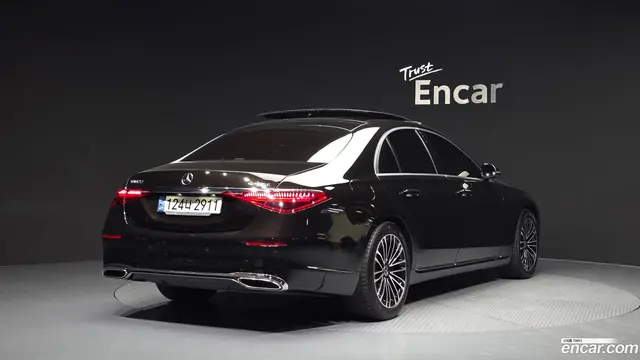 Main__Slider__Photo:S-Class Mercedes-Benz 2021.4-1