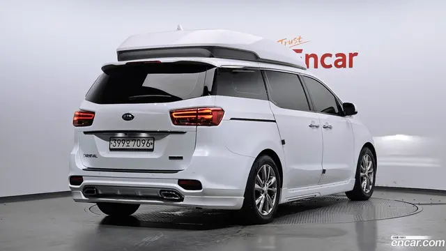 Main__Slider__Photo:Canival Kia 2018.8-1