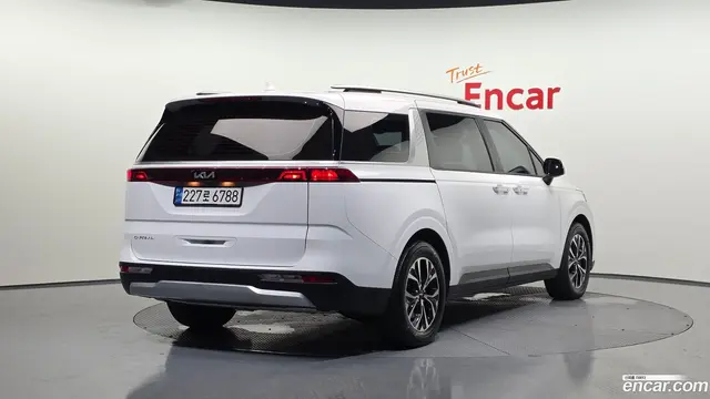 Main__Slider__Photo:Canival Kia 2022.11-1