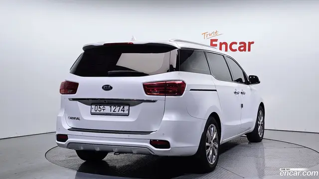 Main__Slider__Photo:Canival Kia 2018.5-1