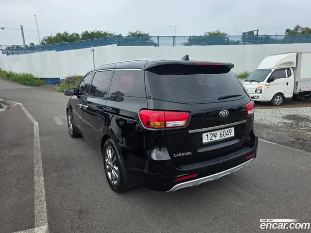 Main__Slider__Photo:Canival Kia 2018.0-1