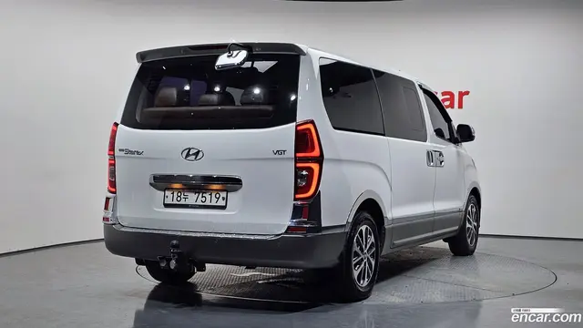 Main__Slider__Photo:Starex Hyundai 2019.6-1