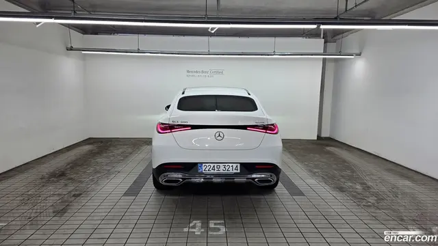 Main__Slider__Photo:GLC-Class Mercedes-Benz 2025.0-1