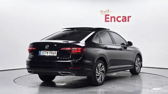 Main__Slider__Photo:Jetta Volkswagen 2020.11-1