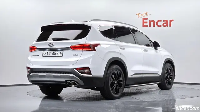 Main__Slider__Photo:Santafe Hyundai 2018.6-1