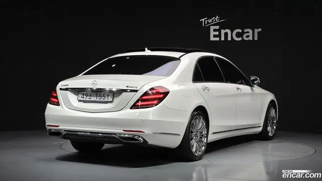 Main__Slider__Photo:S-Class Mercedes-Benz 2019.4-1