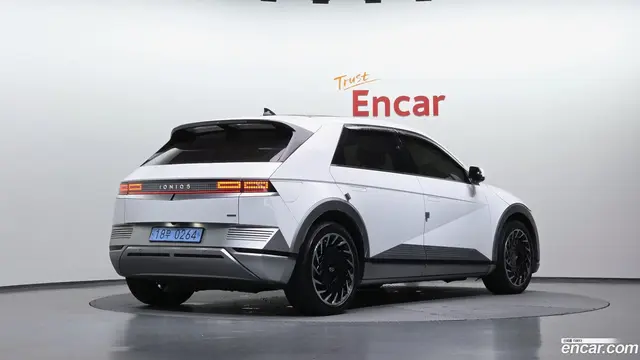 Main__Slider__Photo:Ioniq5 Hyundai 2022.1-1