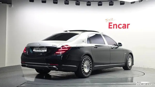 Main__Slider__Photo:S-Class Mercedes-Benz 2019.6-1