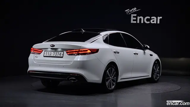 Main__Slider__Photo:K5 Kia 2015.6-1