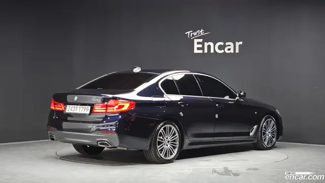Main__Slider__Photo:5-Series BMW 2019.10-1