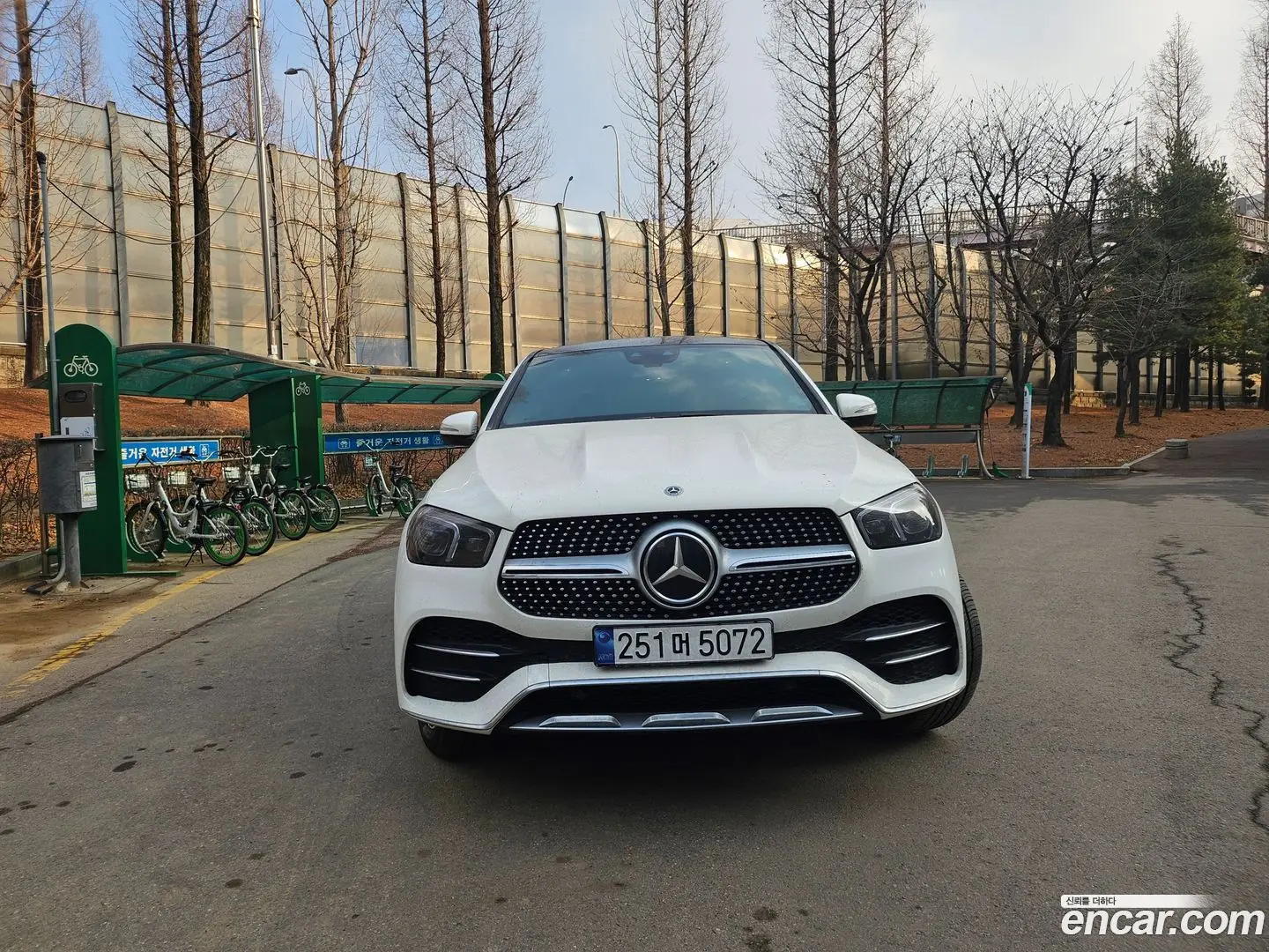 Main__Slider__Photo:GLE-Class Mercedes-Benz 2021.8-1