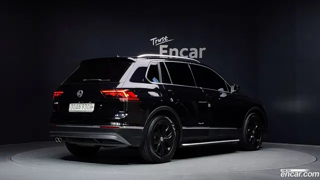 Main__Slider__Photo:Tiguan Volkswagen 2020.3-1