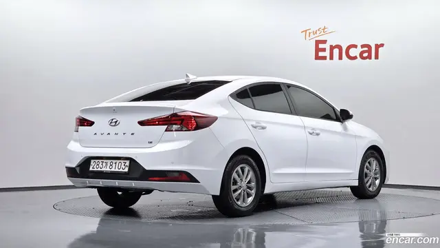 Main__Slider__Photo:AVANTE Hyundai 2019.10-1