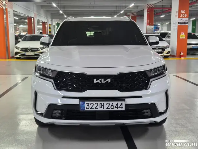 Main__Slider__Photo:Sorento Kia 2023.7-1