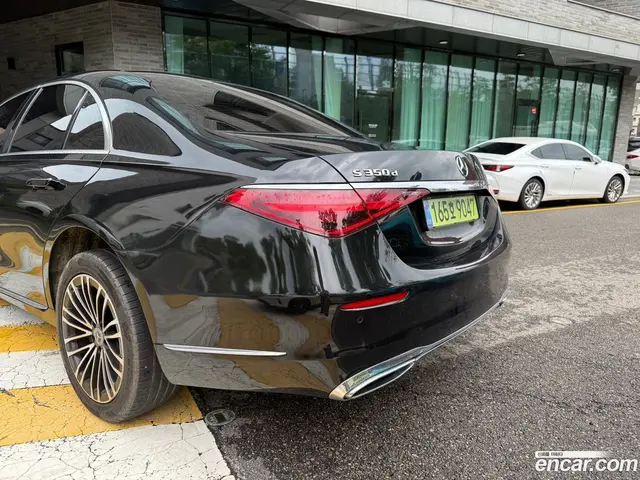 Main__Slider__Photo:S-Class Mercedes-Benz 2022.1-1