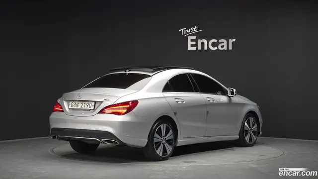 Main__Slider__Photo:CLA-Class Mercedes-Benz 2017.5-1