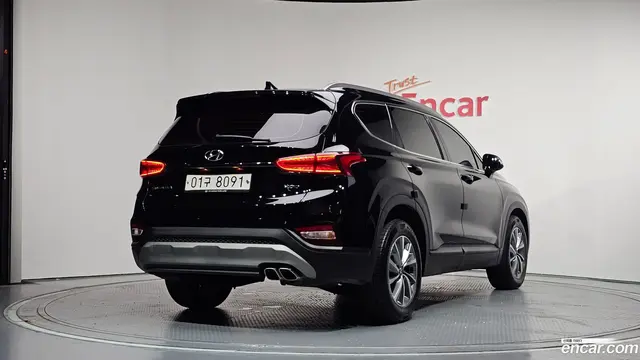 Main__Slider__Photo:Santafe Hyundai 2018.8-1