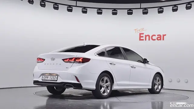 Main__Slider__Photo:Sonata Hyundai 2017.11-1