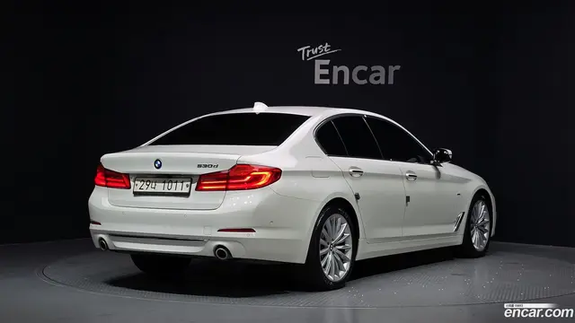 Main__Slider__Photo:5-Series BMW 2018.11-1