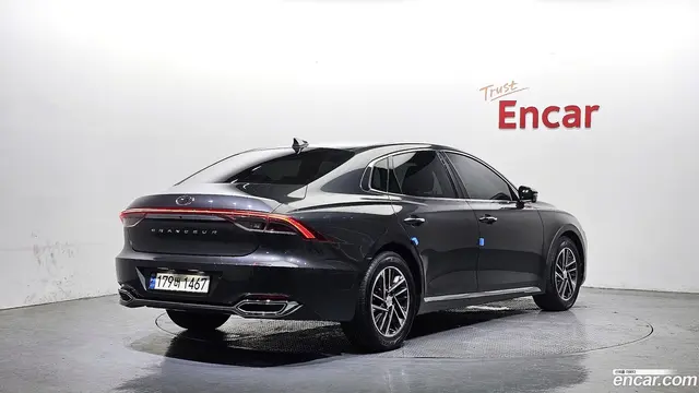 Main__Slider__Photo:Grandeur Hyundai 2020.11-1