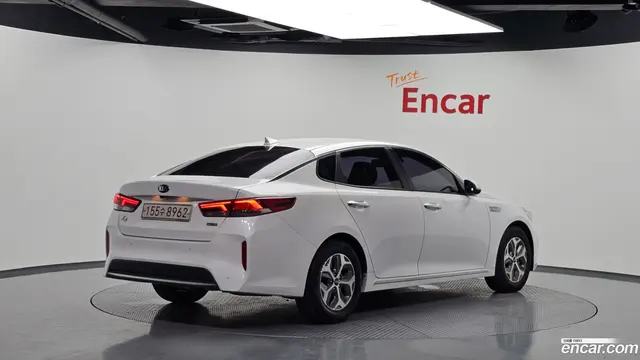Main__Slider__Photo:K5 Kia 2019.2-1