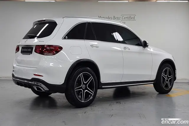 Main__Slider__Photo:GLC-Class Mercedes-Benz 2022.8-1